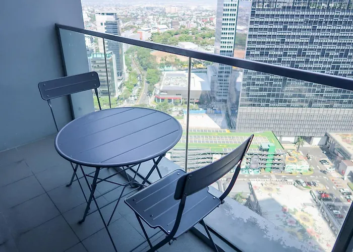 C'avenue Uptown Parksuites Bgc * Manila